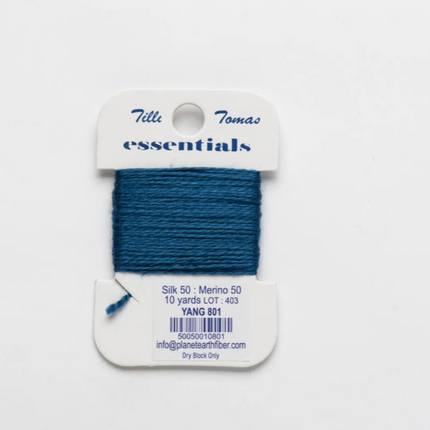 Essentials Blues